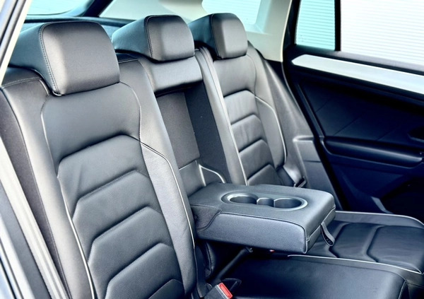 Volkswagen Tiguan cena 92999 przebieg: 159965, rok produkcji 2018 z Lędziny małe 781